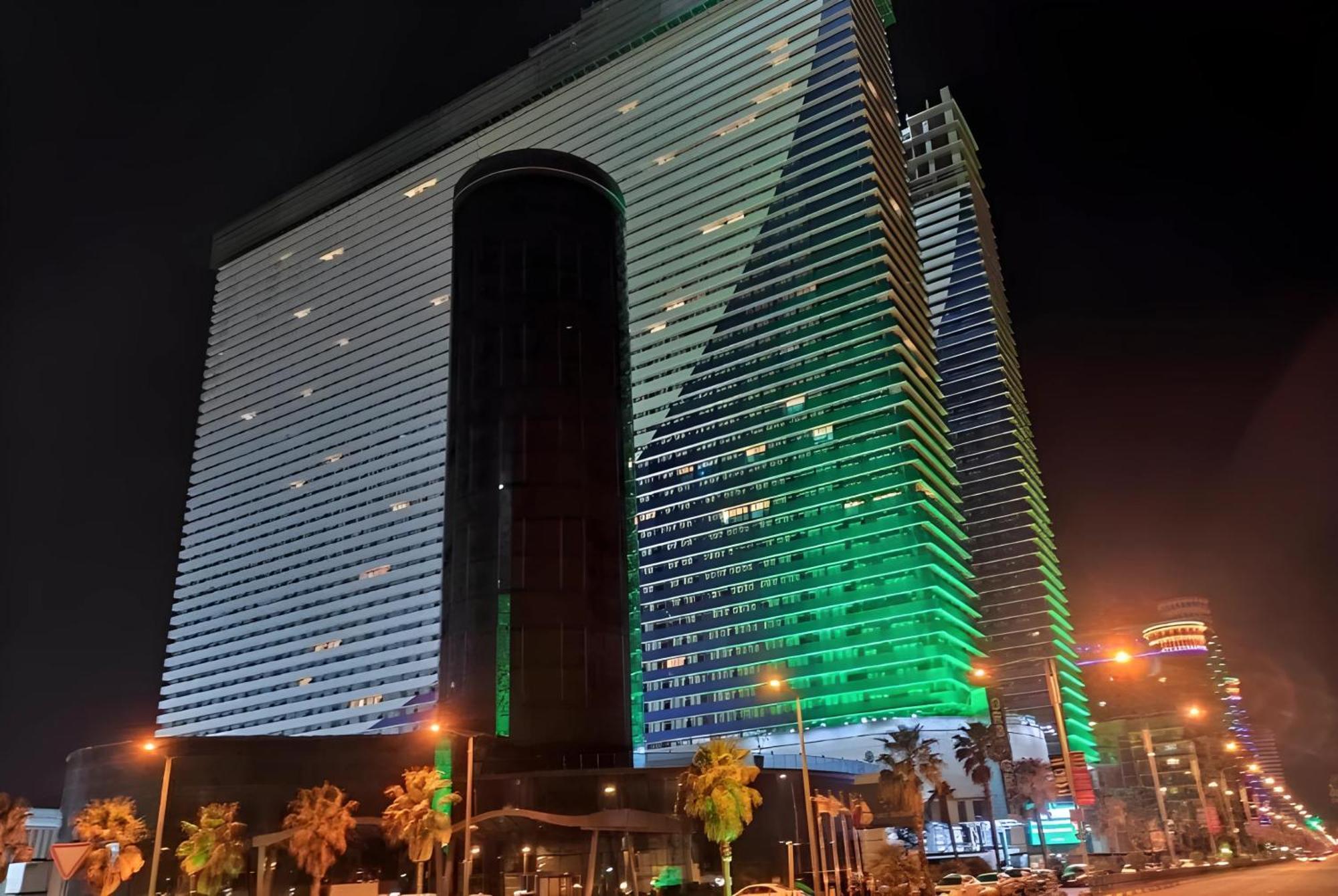 Orbi Batumi City Beach View Hotel Екстер'єр фото